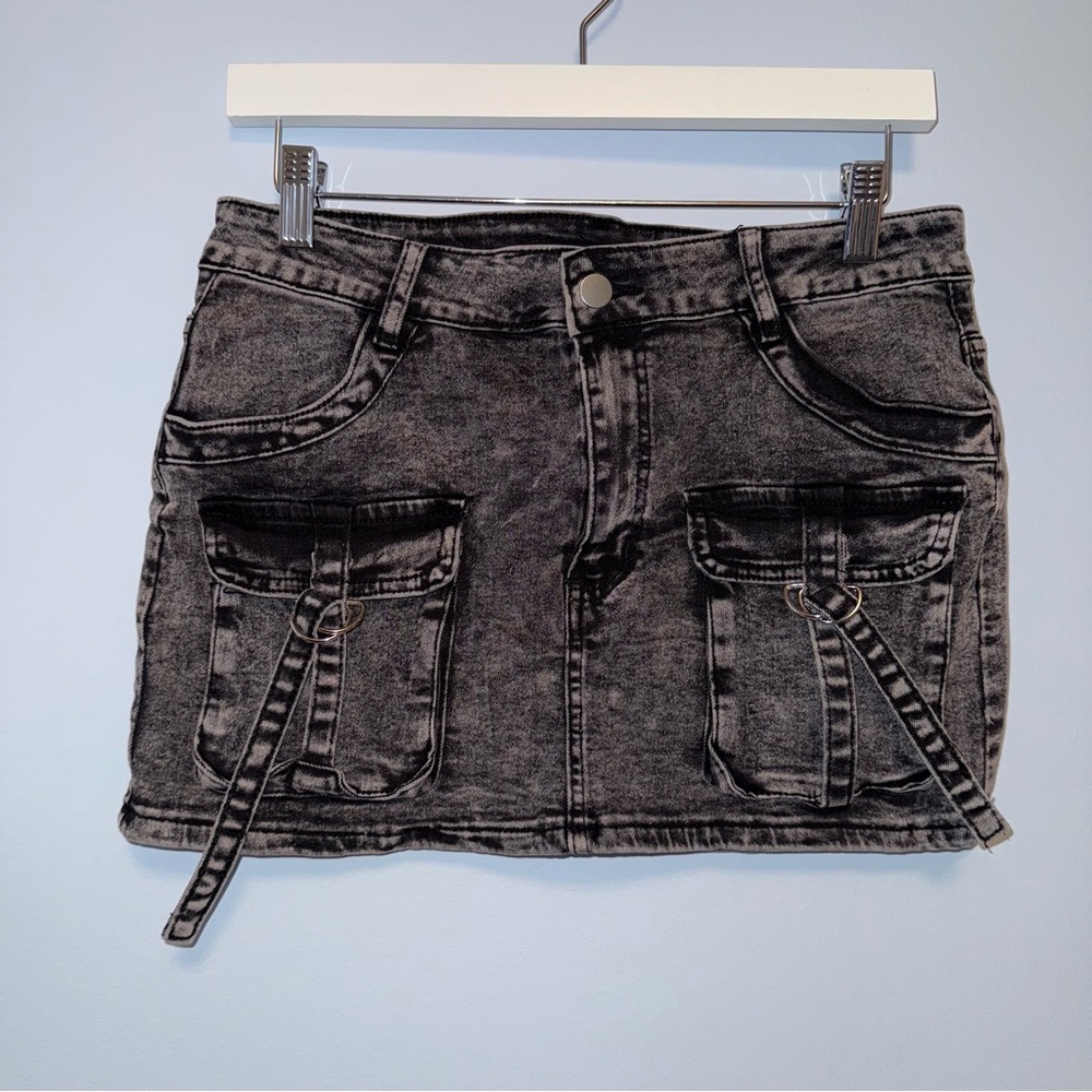 Black Denim cargo Mini Skirt - Picture 3 of 6